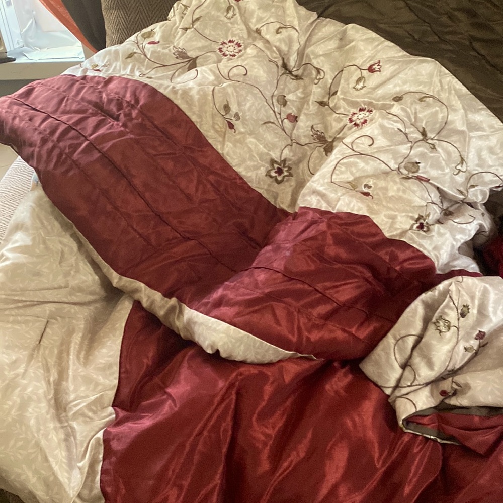 Queen Bed Comforter Set